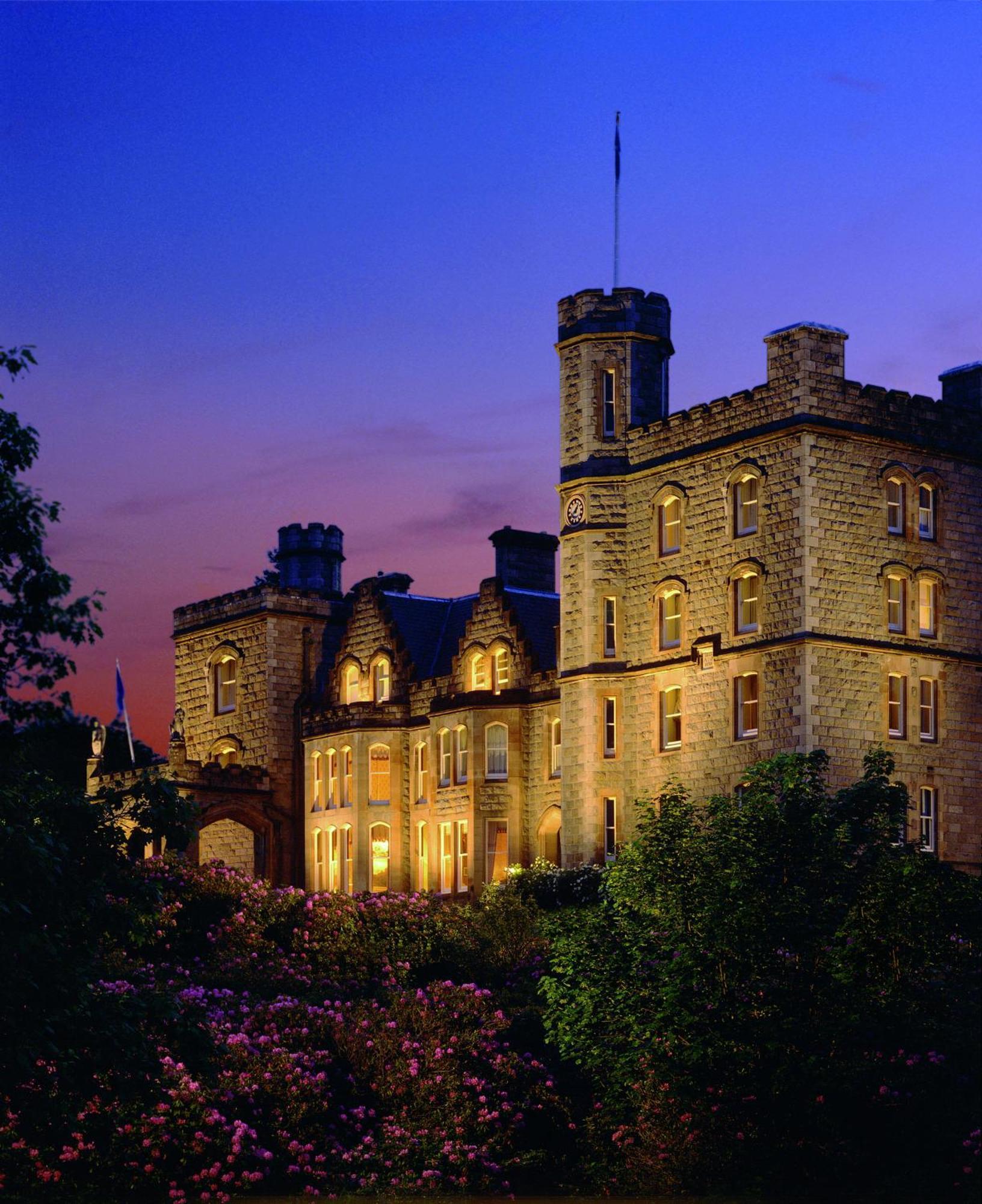 Inverlochy Castle Hotel Fort William Exterior photo